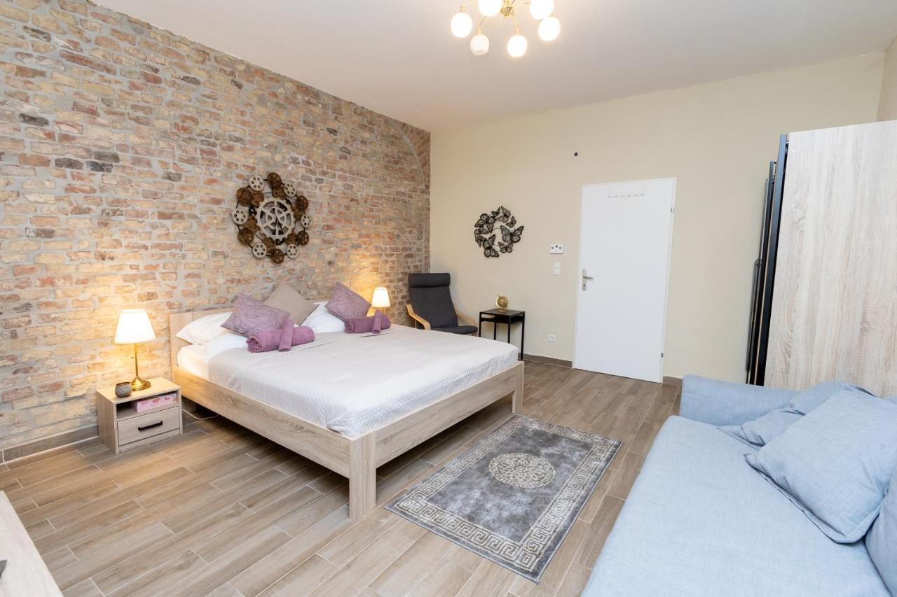 Comfortable Romantic 1 Bedroom Apartment Near Augarten Bécs Kültér fotó