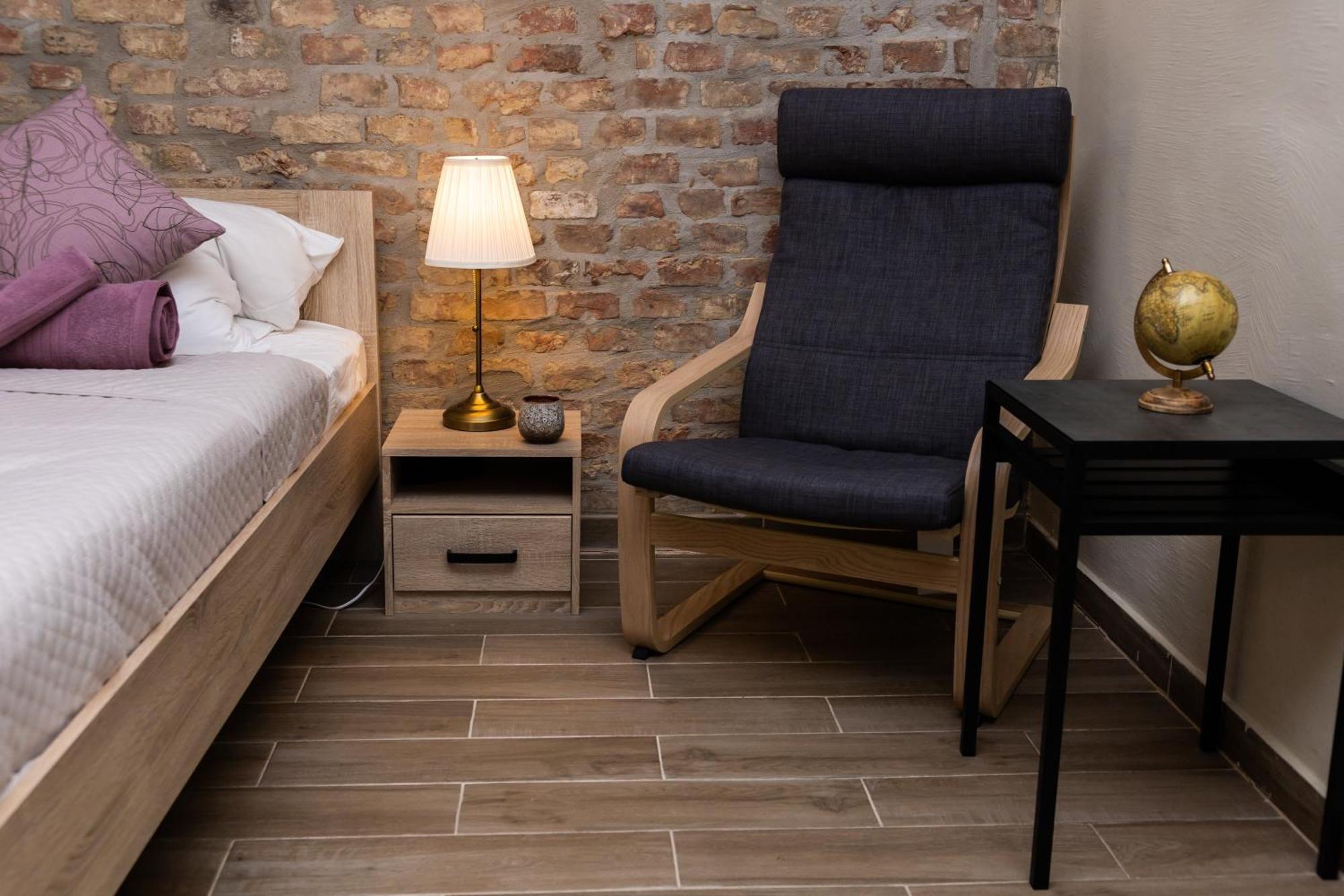 Comfortable Romantic 1 Bedroom Apartment Near Augarten Bécs Kültér fotó
