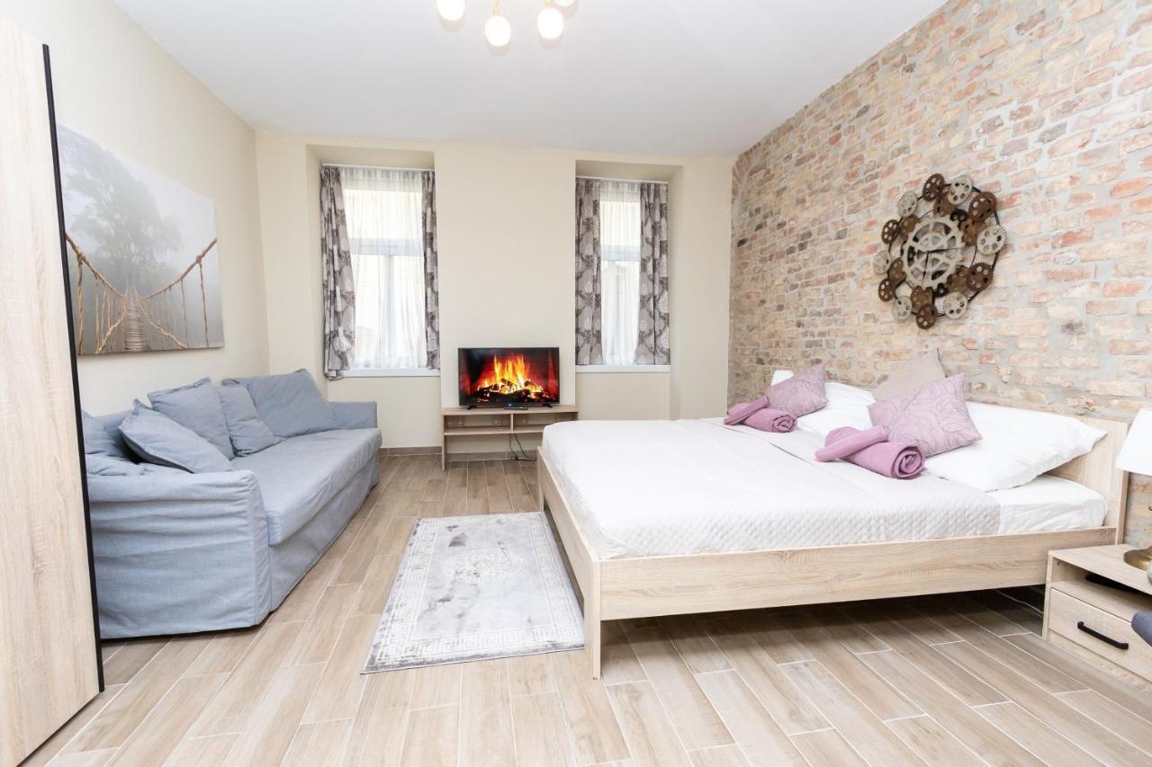 Comfortable Romantic 1 Bedroom Apartment Near Augarten Bécs Kültér fotó